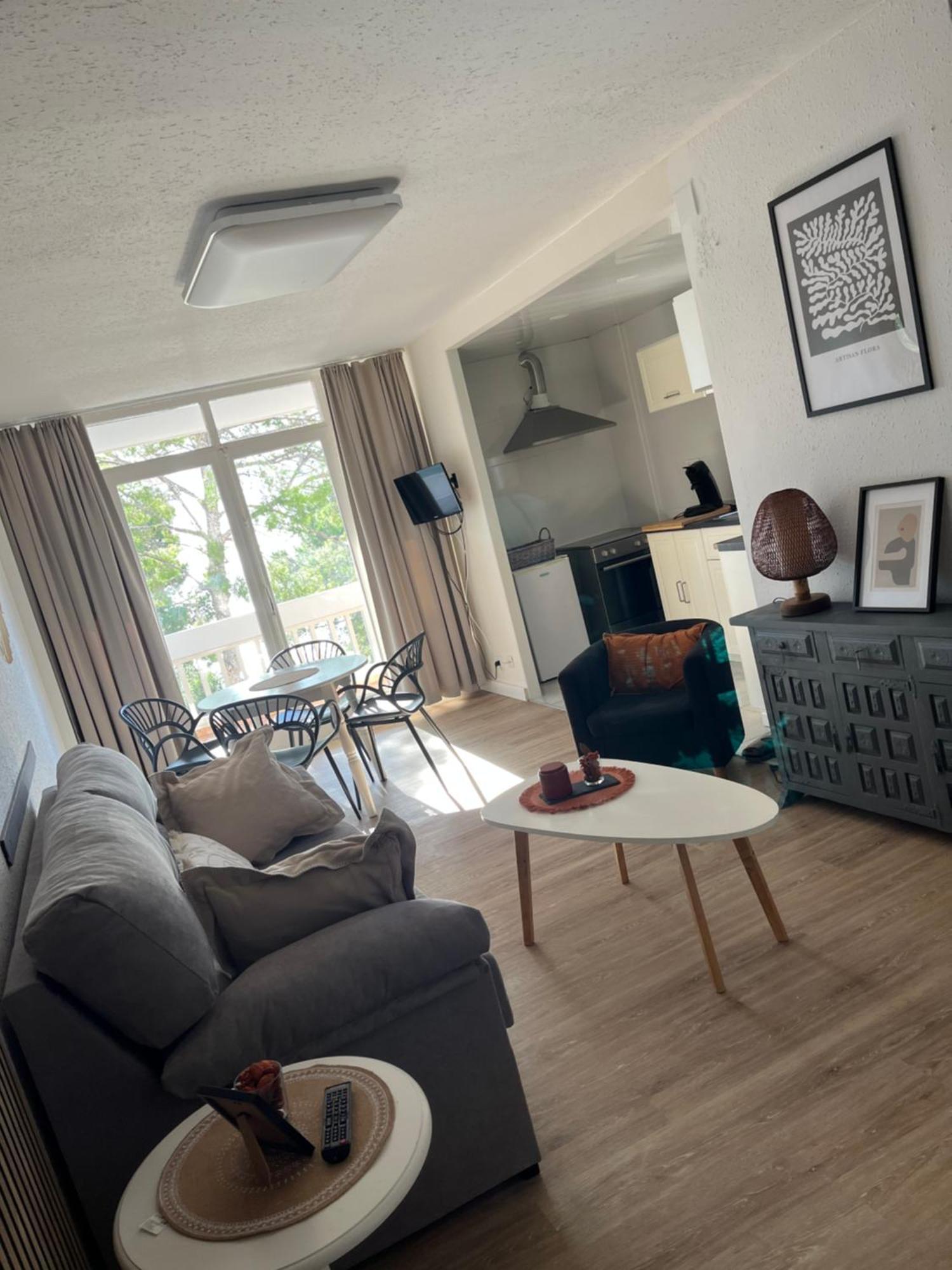 Appartement Vue Mer Avec Piscine Et Wifi Salou Zewnętrze zdjęcie