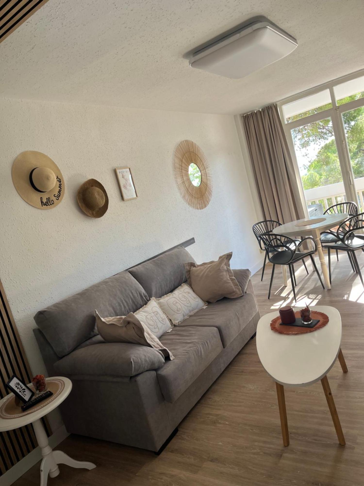 Appartement Vue Mer Avec Piscine Et Wifi Salou Zewnętrze zdjęcie